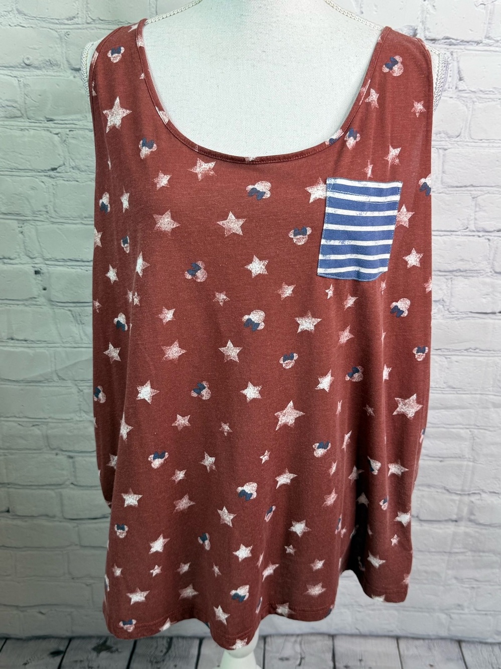 DISNEY Parks Patriotic Mickey Shirt XXL